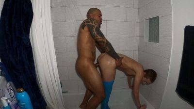 Hot Shower Sex Before Work - Blowjob & Doggystyle with BBC - veryfreeporn.com