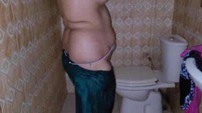 Its So Much Fun To Take A Bath Alone In The Bathroom - desi-porntube.com - India