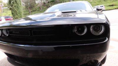 Scarlett Sucks Cock For Cash - hotmovs.com - Usa