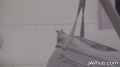 My girlfriend s eyes nearly popped out like cartoon characters - hotmovs.com - Japan