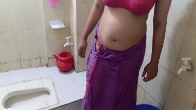 Sex With Cousin In The Washroom. I Did Enjoy Cousin Lovely Pussy - desi-porntube.com - India