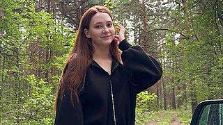 Помог рыжей спортсменке в лесу - ah-me.com