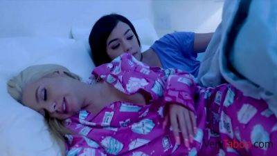 Savannah Sixx - Tommy Gunn - Hot Latina Stepdaughter Fucks Busty Stepmom - Honey Blossom & Savannah Sixx Lesbian Action - xxxfiles.com