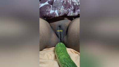 Beautiful Desi Bengali Village Aunty Pussy Show - desi-porntube.com - India