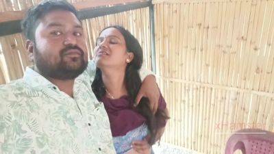 Desi India - Desi Indian Marathi Kavita Bhabhi And Tatya Fuck On Hotels Dining Table During Eating Food - desi-porntube.com - India