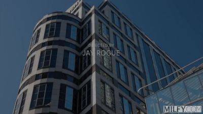 Blonde Milf And Neighbor Have Dream Threesome With Bbc 12 Min With Isiah Maxwell, Cory Chase And Sarah Dream - hotmovs.com