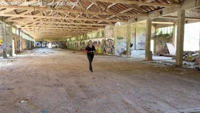 Hardcore Fisting on Floor with Empress Bella - Extreme BDSM Punching & Femdom Ritual - xxxfiles.com - Portugal