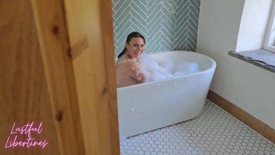 Stepmom Catches Me Spying and Shows Pity with a Blowjob - British MILF Swallows - veryfreeporn.com - Britain