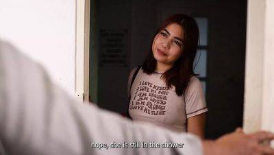 Amateur Teen IsabelRruiz Fucks Friend's Dad in Shower Surprise - Petite Latina Homemade HD - veryfreeporn.com - Colombia