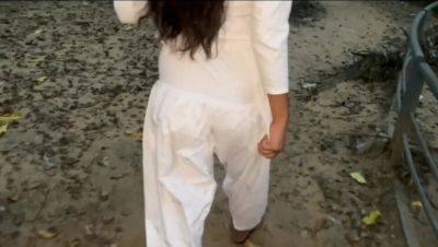 Indian village school girl hardcore outdoor sex with big cock in forest - Pihu & Savita bhabhi MMS - veryfreeporn.com - Japan - India - Sri Lanka