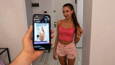 Romanian Amateur Neighbor Laura Quest Swallows Cum For Wi-Fi Password in 4K POV - veryfreeporn.com - Romania