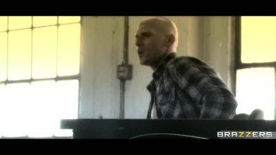 Insextion With Johnny Sins, Alexis Ford, Juelz Ventura - Brazzers - hotmovs.com - Italy - Brazil