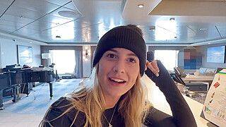 Cheating on Girlfriend with Random Girl on Cruise - ah-me.com