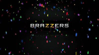 Nikki Benz - Keiran Lee - A Brazzers New Year's Eve! With Manuel Ferrara, Alexis Ford, Nikki Benz, Keiran Lee - Brazzers - hotmovs.com - Italy