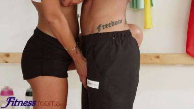 Max Dior - Shalina Devine - Shalina Devine Romanian MILF Gym Blowjob & Hardcore Fitness Fuck - veryfreeporn.com - Romania