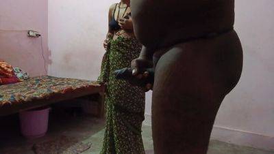 Village Bengali Hot Wife Hardcore Fucking at Home - Pyasi Mom Big Natural Tits - xxxfiles.com - India