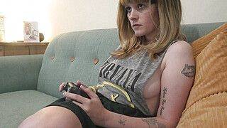 Sisters Controller Play - ah-me.com