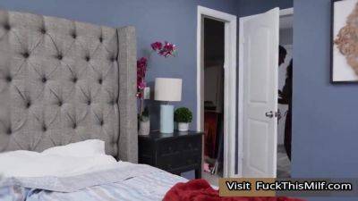 Oliver Can Get Victoria Junes Ass Out Of His Mind While He Fucks - Kona Jade - hotmovs.com - Usa