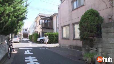 I went out for walk then my neighbor invite me to his how - hotmovs.com - Japan