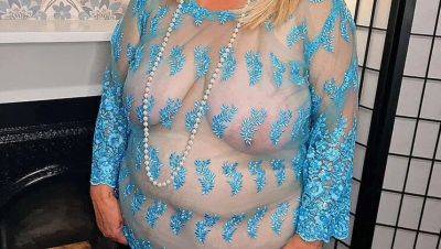 Cheating BBW Wife Sits On Face - Amateur Mature Slut Gets Ready - veryfreeporn.com - Britain