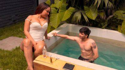 Big Cock Colombian MILF Fucked Doggy Style By Daughter's Boyfriend - Huge Cumshots - veryfreeporn.com - Colombia