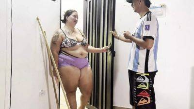 Horny Latina Worker Gets Fucked Hard by Big Cock in Kitchen - Loud Moaning Blowjob & Doggystyle - veryfreeporn.com - Colombia