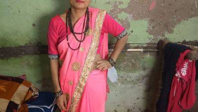 Indian wife Tannu hard fucked by guru after sucking his huge dick - veryfreeporn.com - India