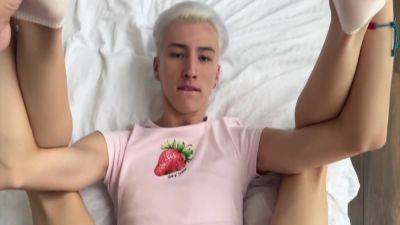 Gay Twink - Gay Deepthroat - Gay Blowjob - Gay Bareback - Stepdaddy Filled Cute Femboys Ass With Hot Cum 11 Min With Sandro Jenner And Oliver Strelly - hclips.com