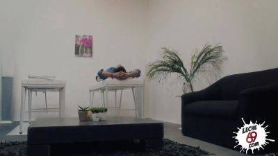 Massage with happy ending - Leche69 - hotmovs.com - Spain