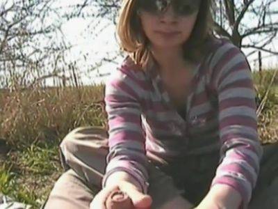 My First Outdoor Hand And Blowjob On Camera - hclips.com