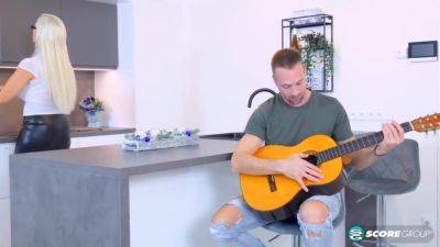 Big-titted Milf Plays The Skin Flute And Gets Boned Deep - Tania Amazon - hotmovs.com