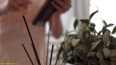 Skinny Flexi 18yo Teen Gets Slippery Ass Stretched - hotmovs.com - Russia