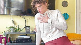 Caught Stepmom Watches Porn Hates Fucking... - ah-me.com