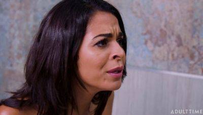 Vienna Black - Caught Fapping: Jerking Off With Stepmom's Bra - Full Scene With Vienna Black - xxxfiles.com