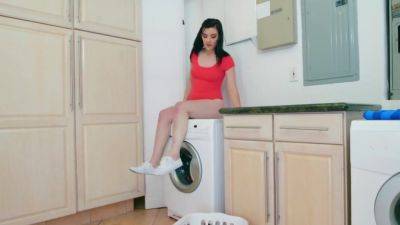 Fabulous Xxx Clip Hd Exotic Pretty One - Laundry Day, Oliver Flynn And Jenna Reid - hotmovs.com