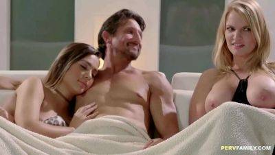 Jaye Summers - Jaye Summers caught riding stepdad cowgirl style - shocked family taboo - veryfreeporn.com