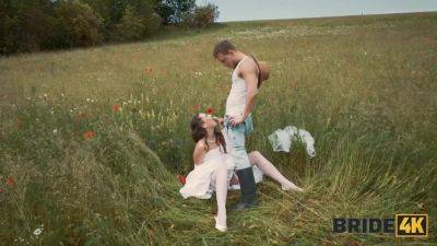 Featuring Sakura Hells Wedding Bride - videomanysex.com - Czech Republic