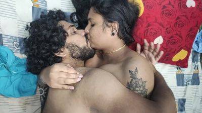 Hot Romance With Ass Kiss - desi-porntube.com - India