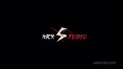 Natural Hot MILF and Her First Monster Cock in ANAL - hotmovs.com