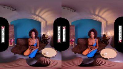 Ebony Mutant Babe Oya Wants Your Dick Professor - Vr Porn And Virtual Reality - hotmovs.com