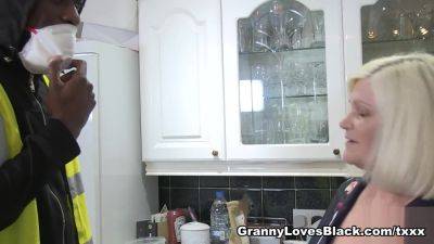 Lacey Seduces Hung Black Handyman - hotmovs.com - Britain