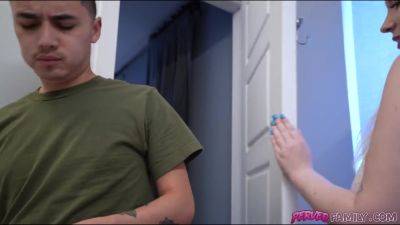 Imma gonna fuck you right here on the toilet! - hotmovs.com