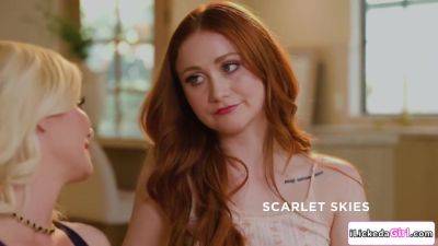 Lesbian milf licking stepdaughters armpit then her pussy - hotmovs.com