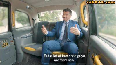 Horny taxi babe gets cuntsmashed - hotmovs.com