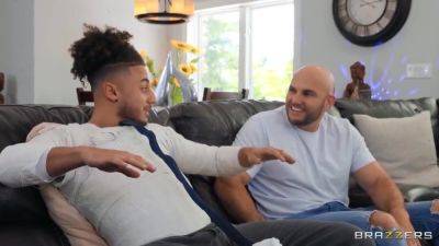 A Bro To Help With Nikita Bellucci And Nikita Reznikova - hotmovs.com