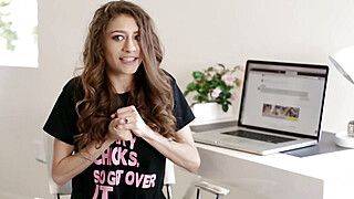 Abella Danger - Rebel Lynn - Crazy fan ends up licking Abella Danger - ah-me.com