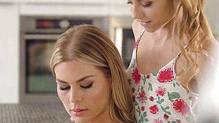 Bonnie Dolce - Zlata Shine - 21 SEXTURY - Sexy Bonnie Dolce And Zlata Shine Take Turns Pleasuring Each Other With Fingers - ah-me.com