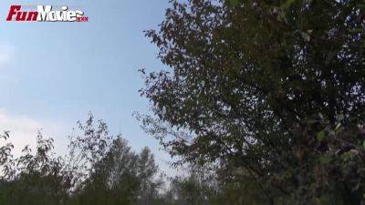 Granny strap-on picnic - FunMovies - hotmovs.com - Austria