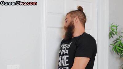 Bigass Asian Gamer Babe Gets Pussyfucked - hotmovs.com