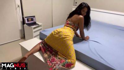 Featuring Hoochies Milf Movie - videomanysex.com - Brazil